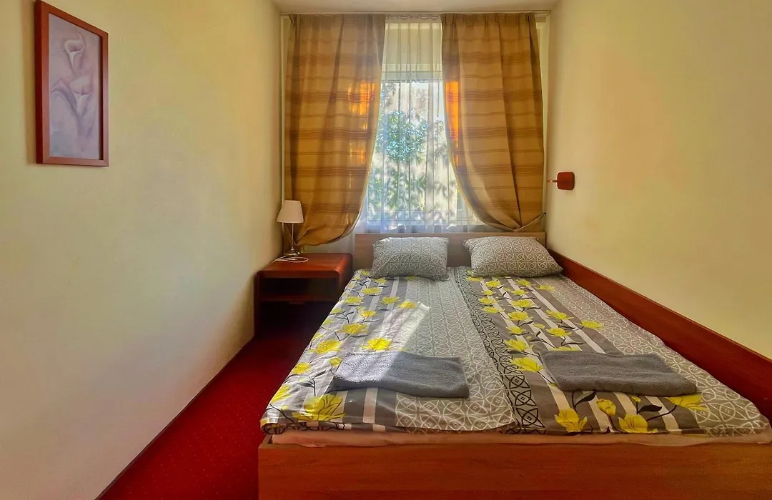 Fry House Hostel - 15min to Dworzec Zachodni, 5min to Klub Progresja-1